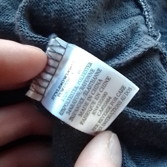 Long Sleeve Knit Top!!! - Picture 7 of 8